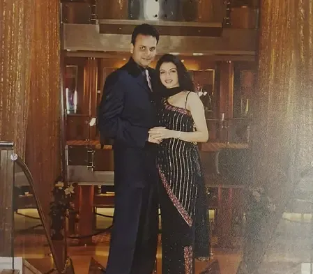शादी की 37वीं सालगिरह पर भावुक हुईं भाग्यश्री, पति हिमालय के लिए लिखा खास मैसेज