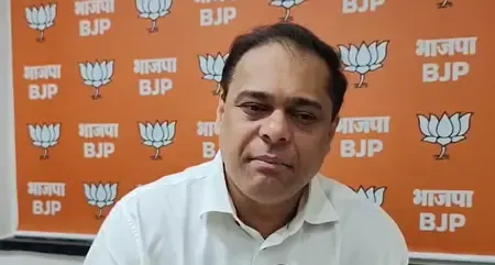 शाहरुख खान को राष्ट्रीय पुरस्कार मिलने पर घमासान, अमित साटम बोले, कांग्रेस को हर जगह मुस्लिम वोट बैंक दिखता