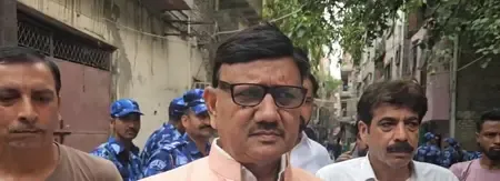 शाहदरा हत्या प्रकरण: परिजनों से मिलने पहुंचे विधायक अनिल गोयल, बोले- बख्शे नहीं जाएंगे आरोपी