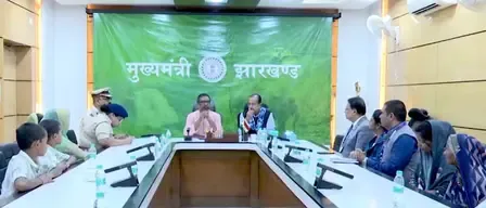 शहीद जवानों के परिजनों को मिली 1.10 करोड़ की सम्मान राशि : हेमंत सोरेन
