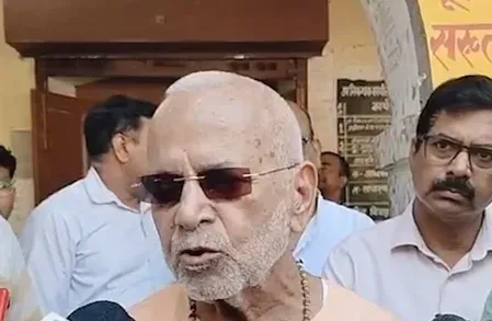 शाहजहांपुर में बनेगा विश्वविद्यालय, स्वामी चिन्मयानंद ने दान की 550 करोड़ की संपत्ति