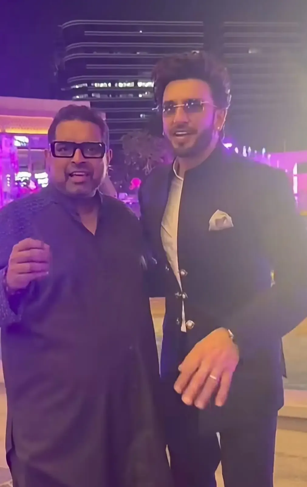 रणवीर सिंह ने शंकर महादेवन के सामने झुककर 'सजदे' गाने पर बनाई रील