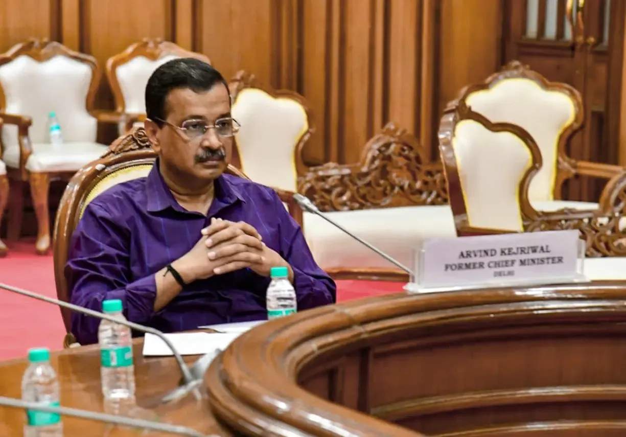 AAP में बड़ा भूचाल: राघव चड्ढा समेत 3 राज्यसभा सांसद BJP में शामिल, केजरीवाल अब 'संजय' से सुनेंगे पार्टी का हाल