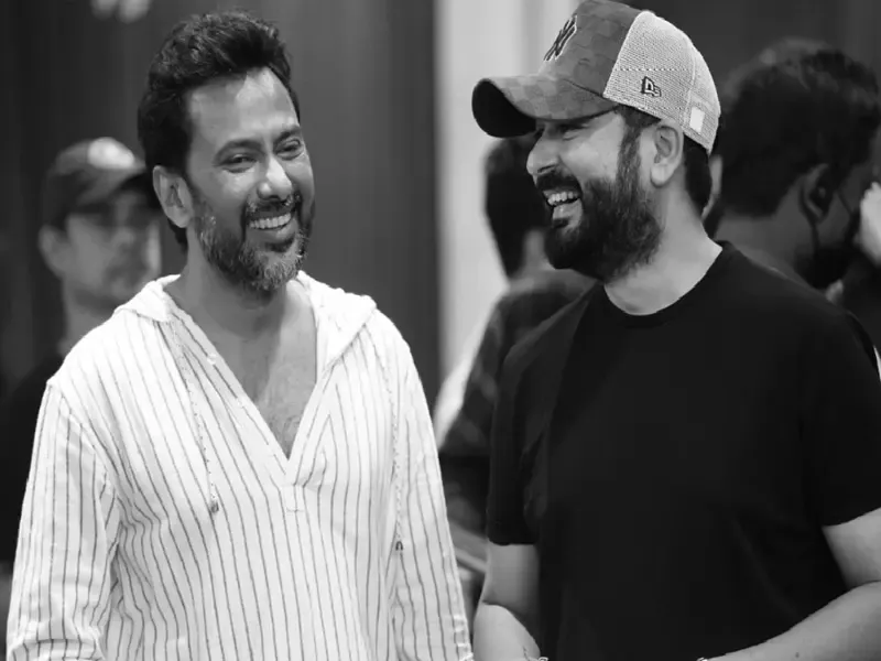 आदित्य धर ने विजय गांगुली के साथ 'शरारत' गाने के लिप-सिंक डांस ट्रैक पर अपने विचार साझा किए