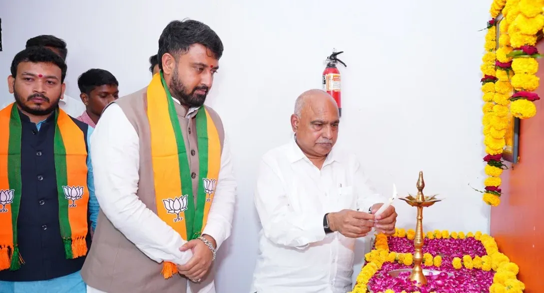 MP BJP chief Khandelwal tells workers to sharpen grassroots push, counter Congress