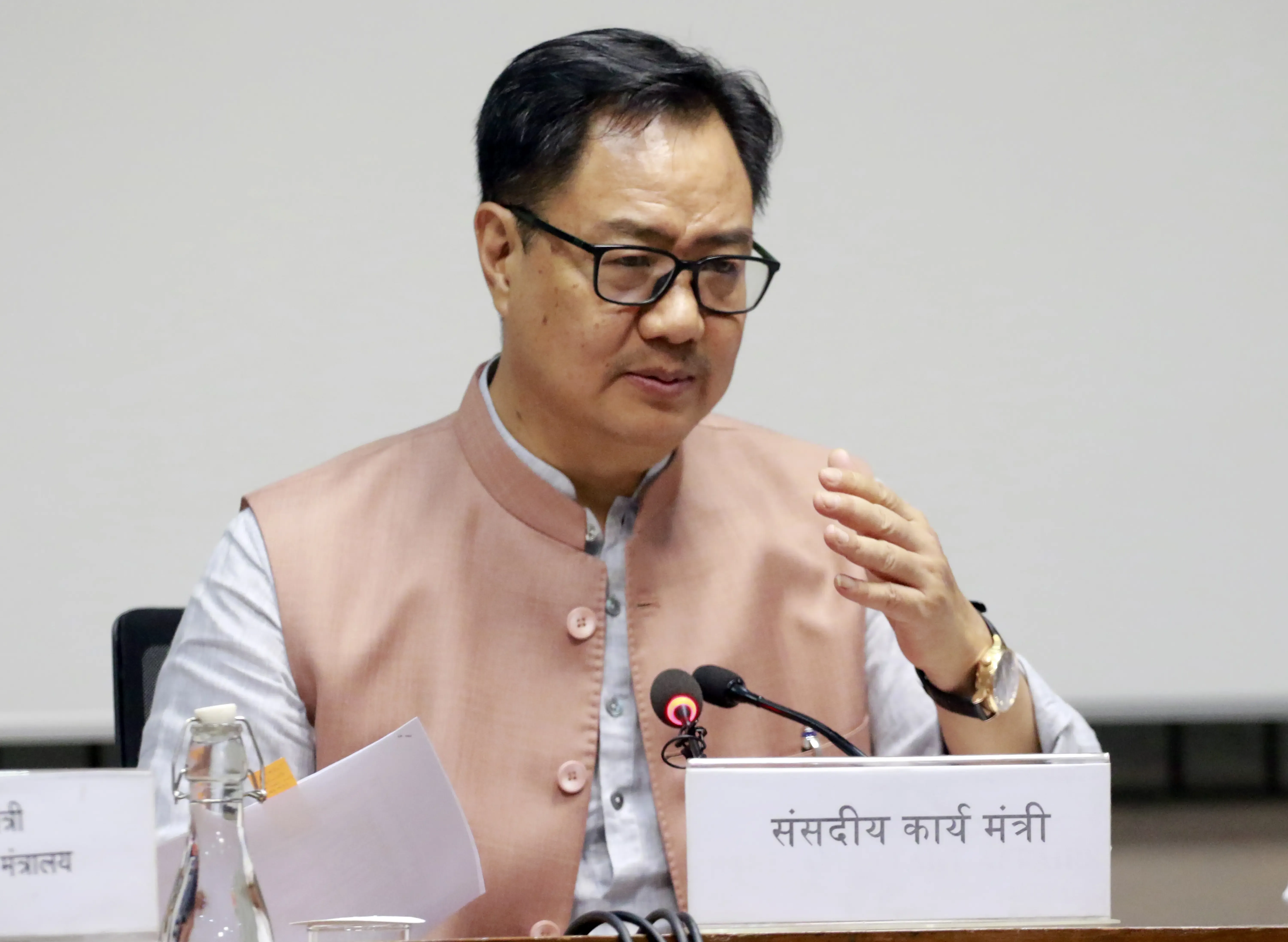 क्या शशि थरूर की सोच देशहित में है, लेकिन कांग्रेस में बोलने की आजादी नहीं है?