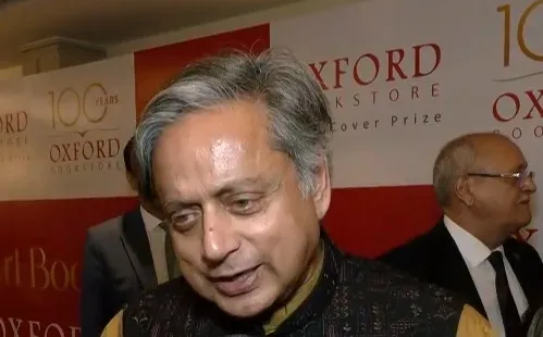 शशि थरूर ने जनसांख्यिकीय बदलाव समिति का स्वागत किया, बोले — आंकड़े समझे बिना राजनीति खतरनाक