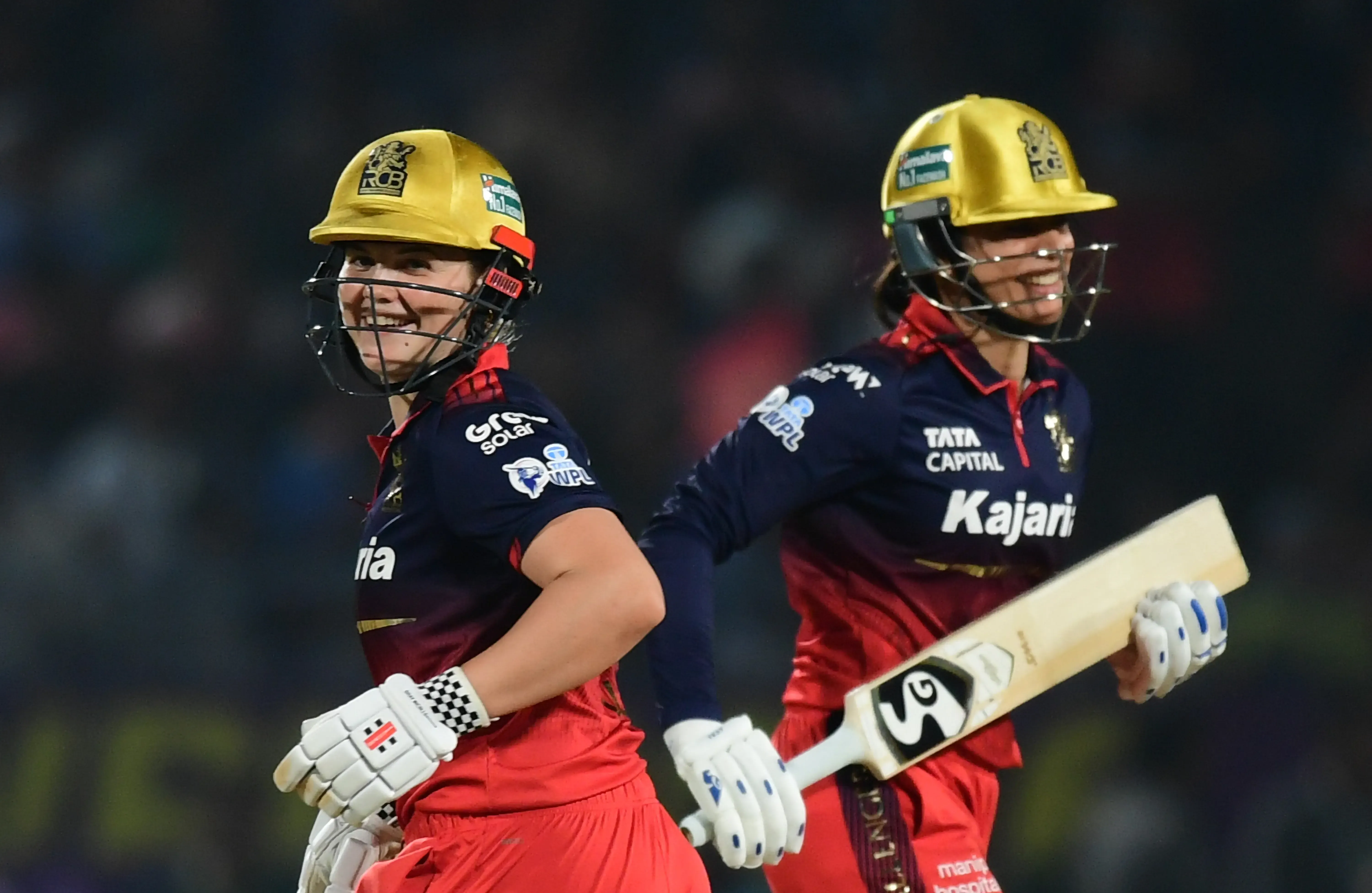 Karthik likens Mandhana's leadership to Dhoni's, praises her game-reading and team empowerment
