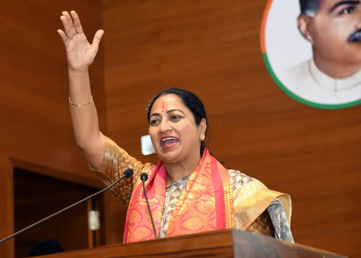 Renovation of ‘Sheesh Mahal’ Faces Criticism: BJP to Present CAG Findings in Delhi Assembly