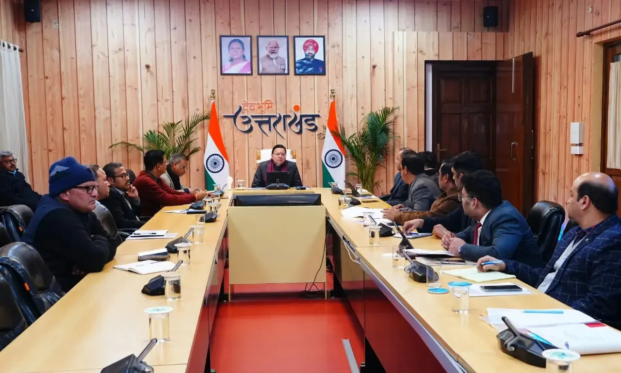 क्या उत्तराखंड में शीतकालीन पर्यटन को नई गति मिलेगी? सीएम धामी ने स्नो लेपर्ड साइटिंग, हेली-स्कीइंग और हिमालयन कार रैली शुरू करने के निर्देश दिए