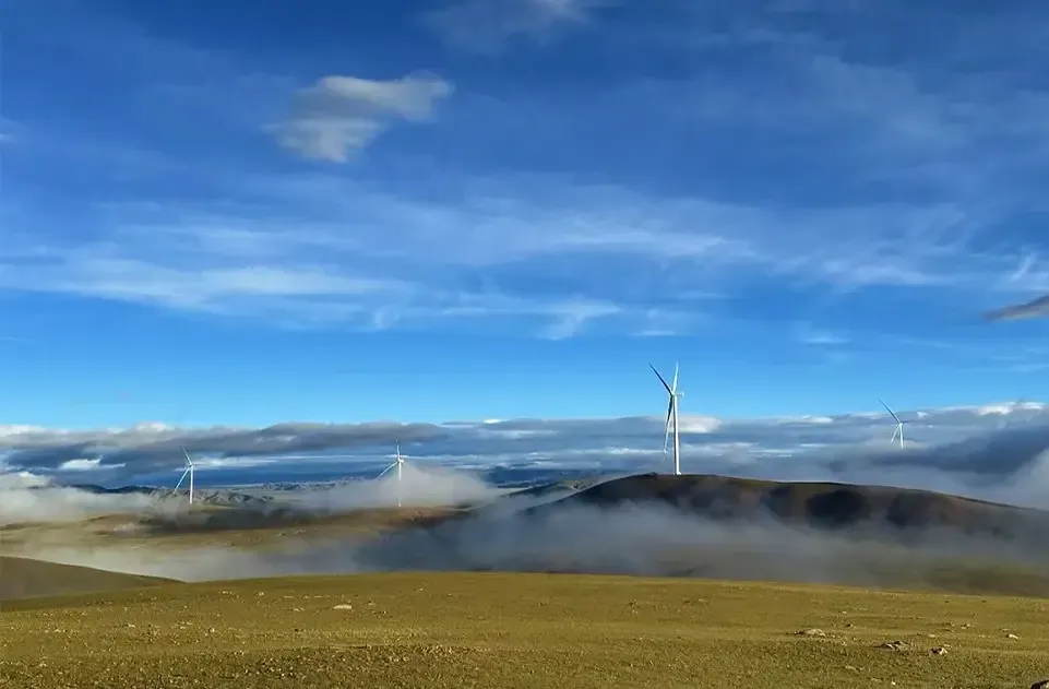 शीत्सांग के आली में पहली 50 MW पवन ऊर्जा परियोजना: सभी टर्बाइन स्थापित, ग्रिड परीक्षण शुरू