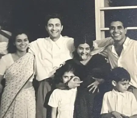 मशहूर निर्देशक शेखर कपूर ने मां के जन्मदिन पर किया इमोशनल पोस्ट 