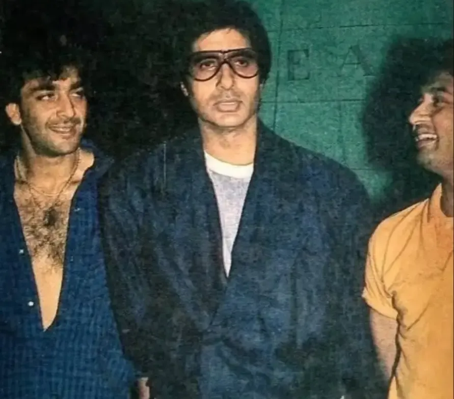 Did Shekhar Suman Just Share a Rare Photo with Sanjay Dutt and Amitabh Bachchan?