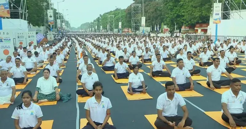 Shekhawat Highlights PM Modi at 12th Yoga Day in Kolkata