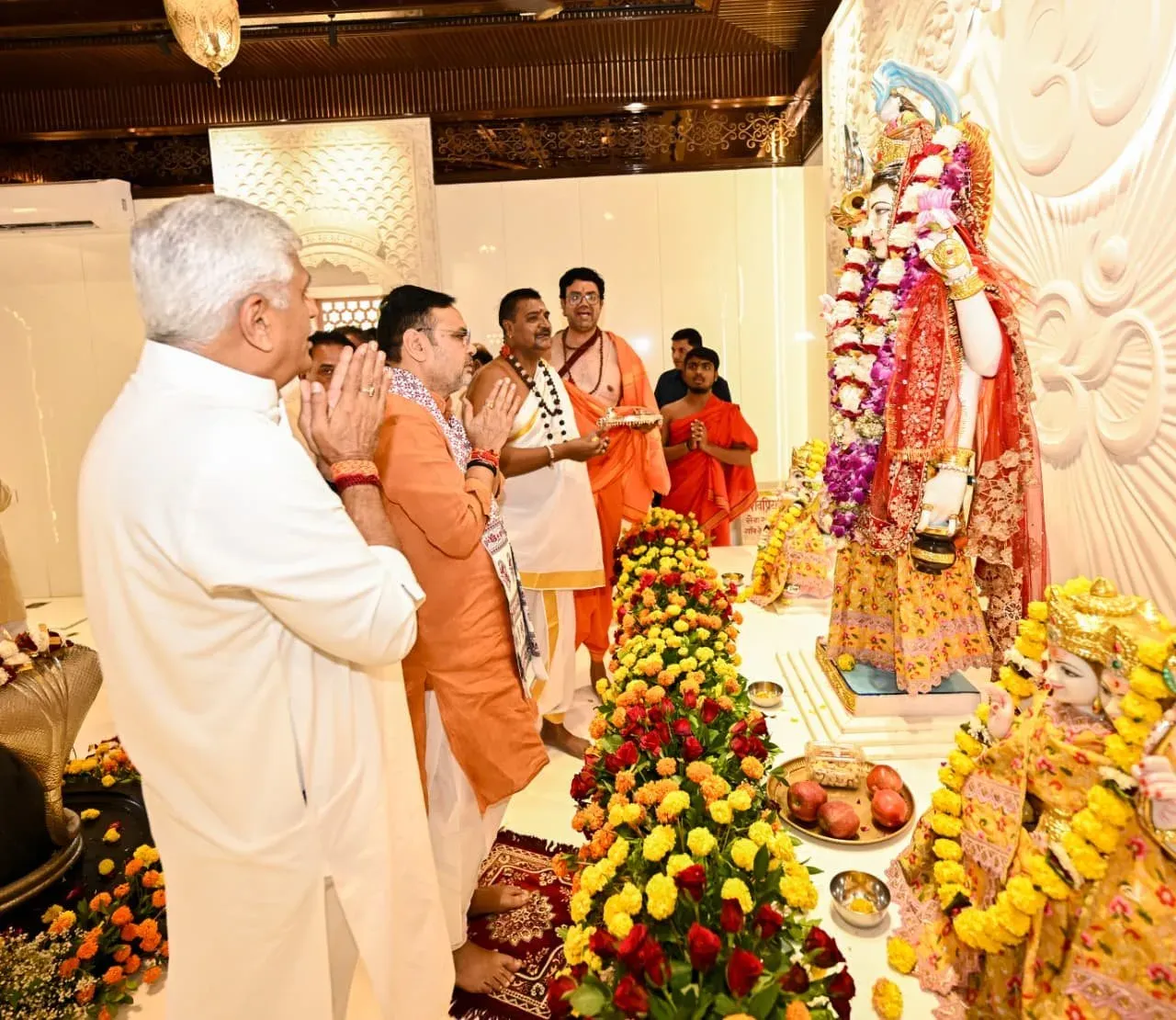 Shekhawat joins CM Bhajanlal at Ram Katha near Jodhpur