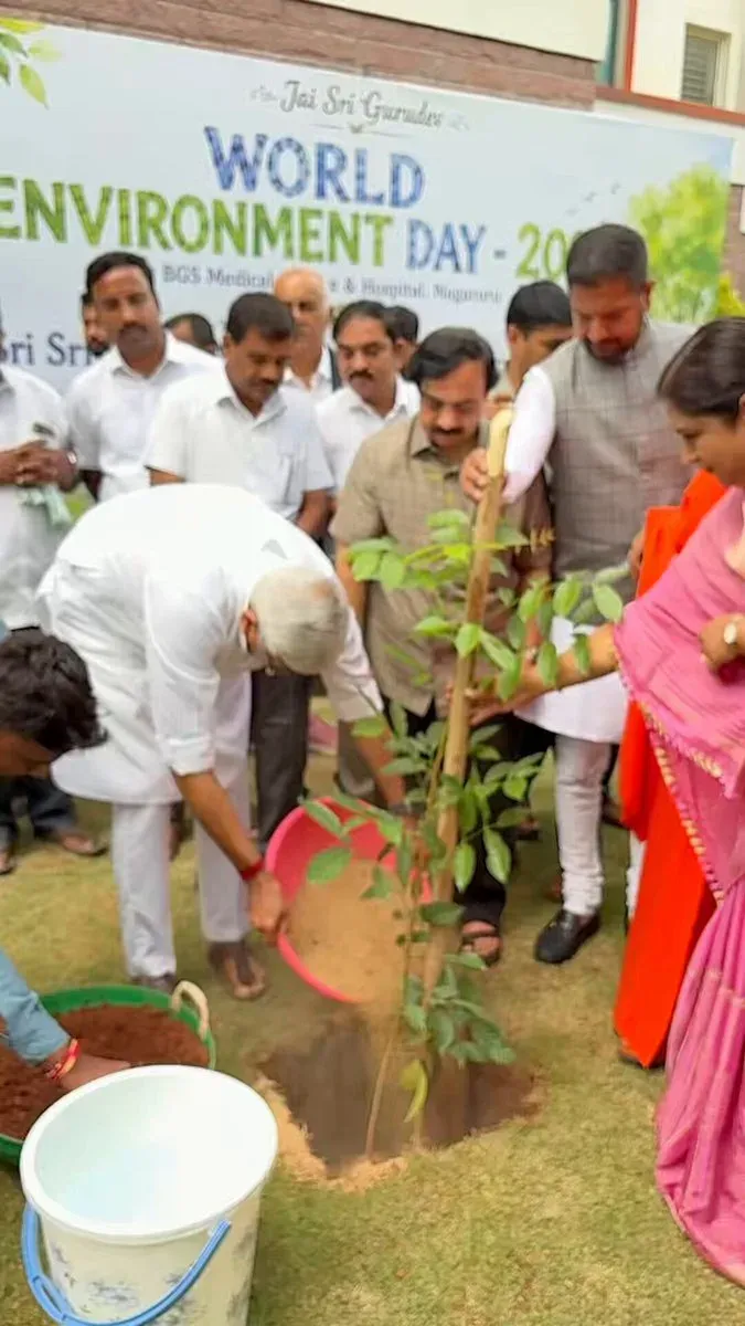 Shekhawat joins plantation drive in Bengaluru on World Environment Day