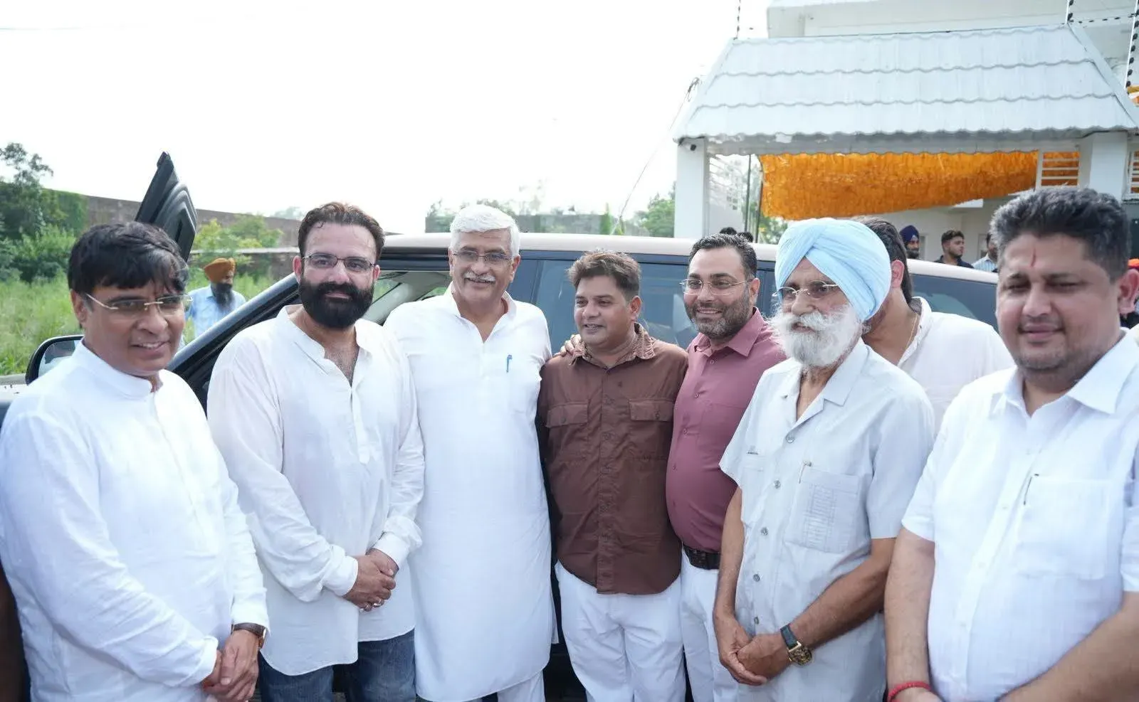 Shekhawat Meets BJP Workers, Community Leaders in Amritsar