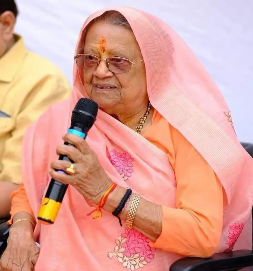 Shekhawat pays tribute to former Sursagar MLA Suryakanta Vyas