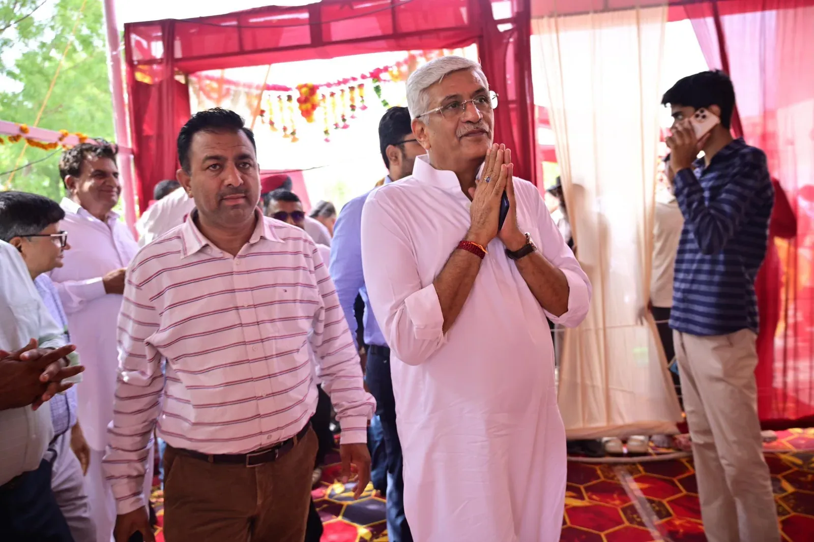 Shekhawat Visits Adgadanand Maharaj at Osian Ashram