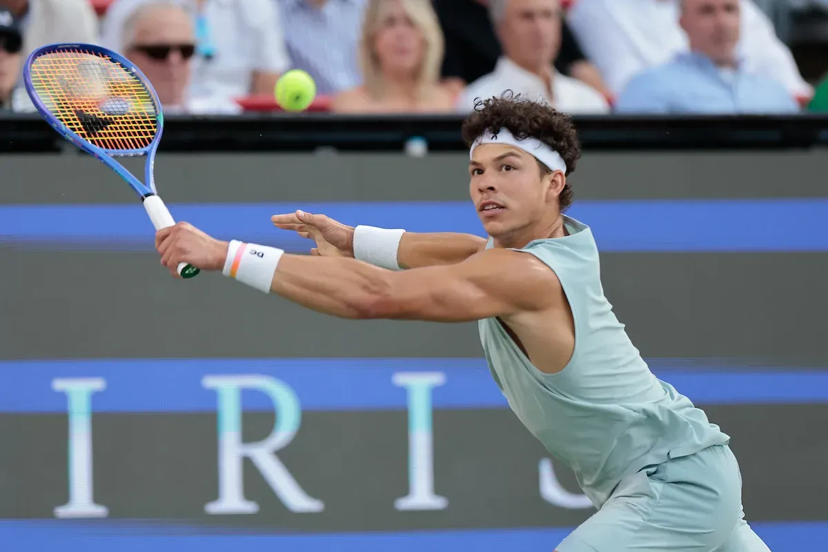 Shelton beats Tien 6-2, 6-3 to reach all-American Montreal final