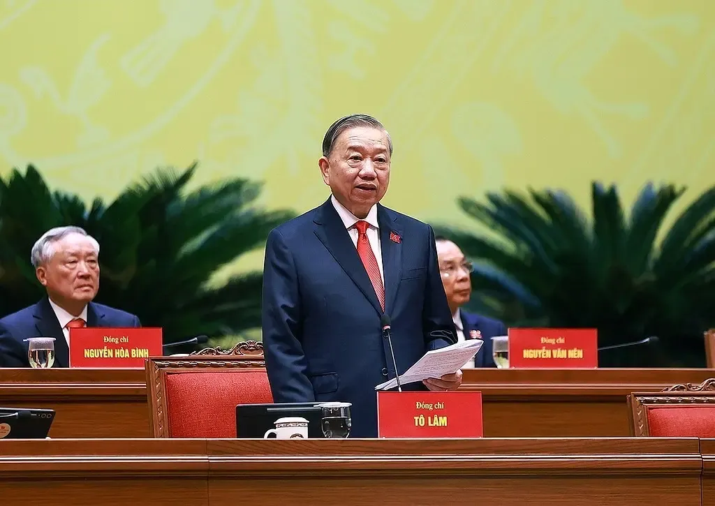 क्या शी चिनफिंग ने टो लाम को बधाई दी?