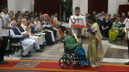 Padma Bhushan for Shibu Soren: President Murmu honours JMM founder posthumously