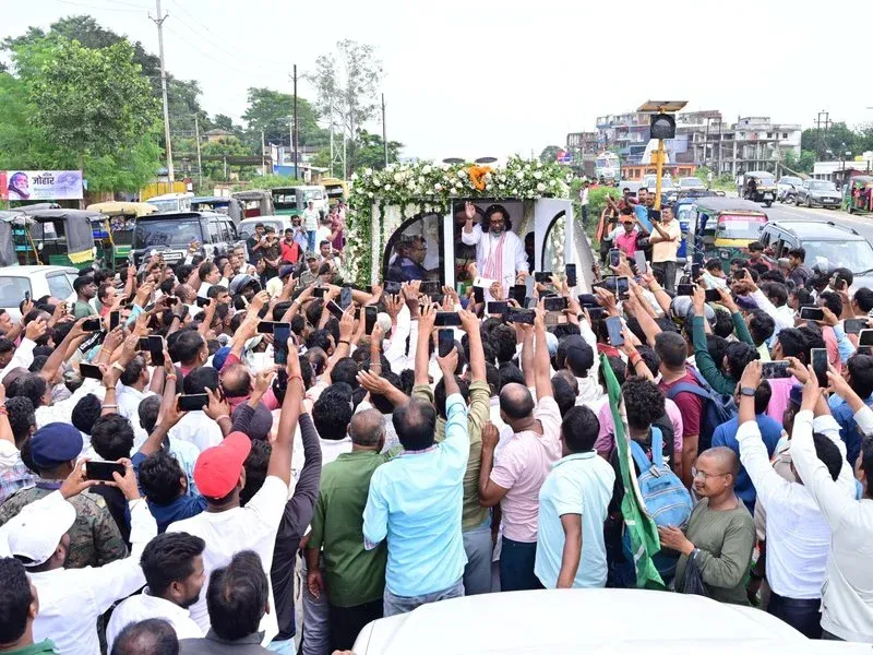 Was Shibu Soren Honoured with a Grand Farewell in His Hometown?