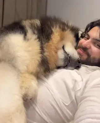 Did Shikhar Pahariya Just Steal Hearts with Janhvi Kapoor’s Pet?