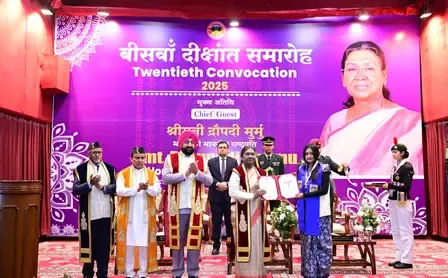 शिक्षा आत्मनिर्भर बनने के साथ विनम्र रहना और देश के विकास में योगदान देना सिखाती है : राष्ट्रपति द्रौपदी मुर्मू