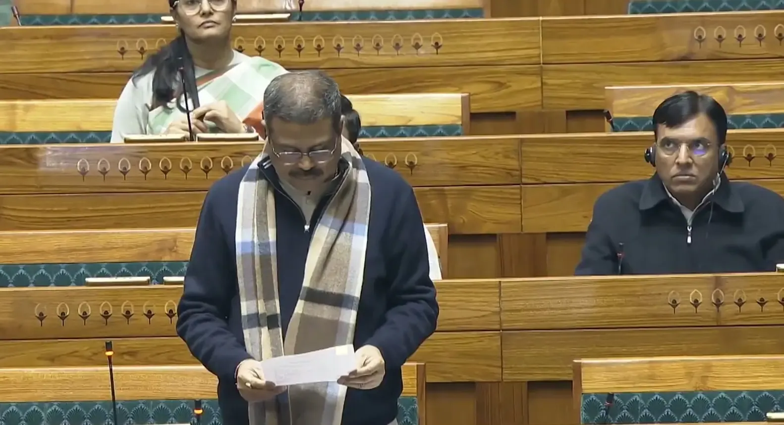 क्या केंद्रीय शिक्षा मंत्री धर्मेंद्र प्रधान ने लोकसभा में 'विकसित भारत शिक्षा अधिष्ठान विधेयक 2025' पेश किया?