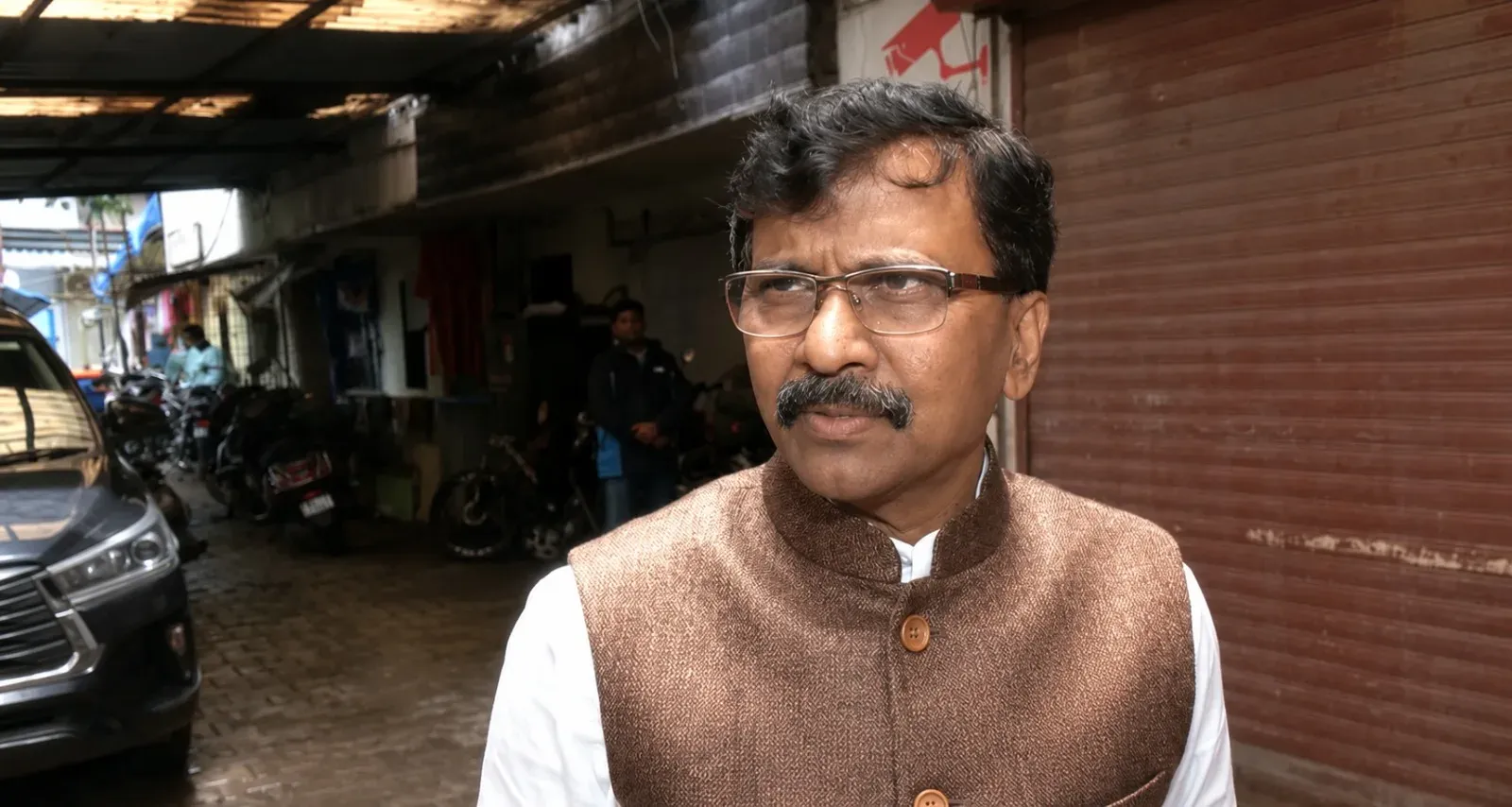 शिक्षा मंत्री को इस्तीफा देना चाहिए था, कैबिनेट फेरबदल से नहीं सुलझेंगी समस्याएं: संजय राउत