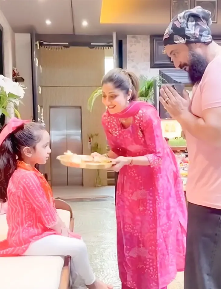 Did Shilpa Shetty & Raj Kundra Celebrate Kanya Poojan at Home During Maha Ashtami?