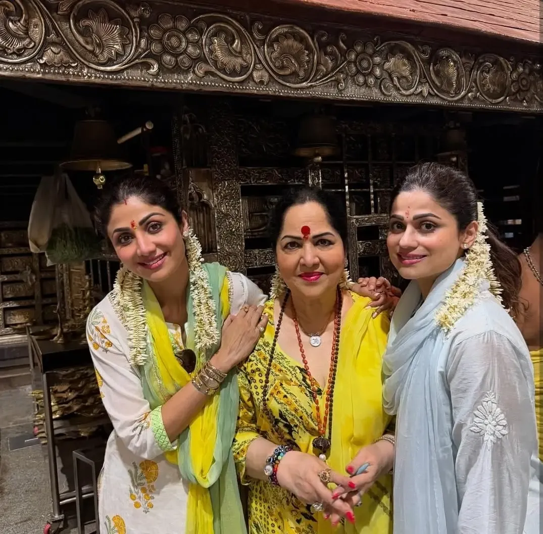 Shilpa Shetty's Heartwarming Temple Visit in Her Hometown