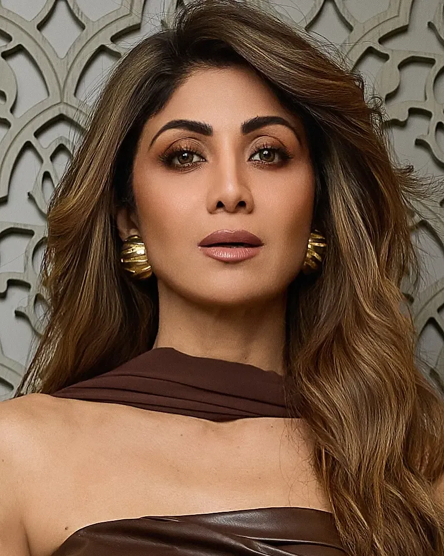 Did Shilpa Shetty Receive 15 Crore from Raj Kundra?