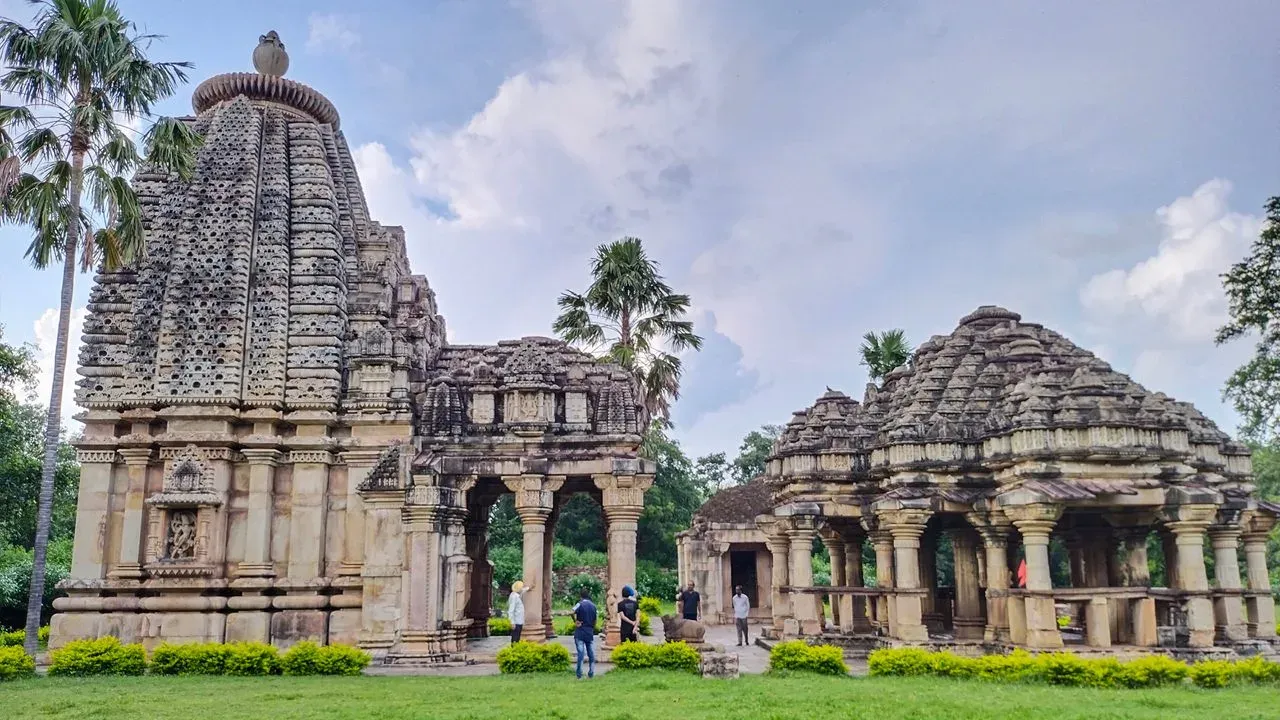 चित्तौड़गढ़ का बरोली मंदिर परिसर: 10वीं शताब्दी की नटराज विरासत, पर्यटन और आस्था का संगम