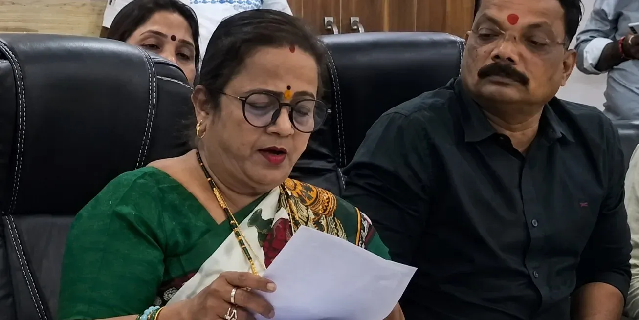 BEST बस हादसे पर किशोरी पेडनेकर की चिंता, बसों में ब्लैक बॉक्स और AI इलेक्ट्रिक बसों की माँग