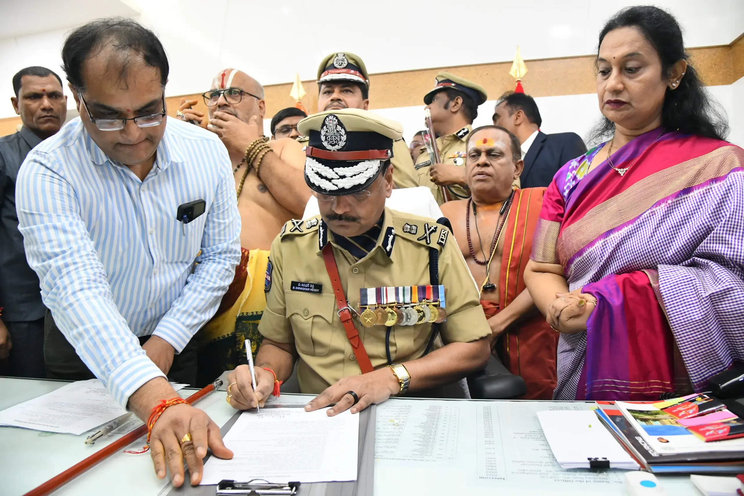 Who is B. Shivadhar Reddy, the new Telangana DGP?