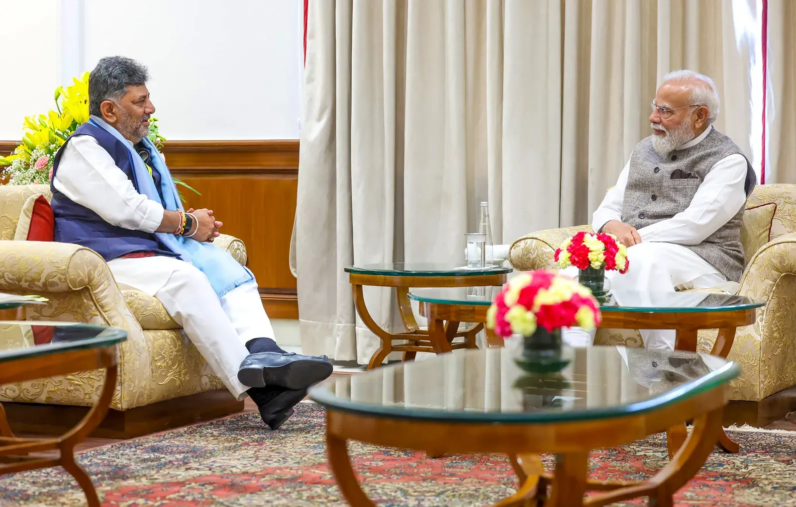 Shivakumar raises Mekedatu, AIIMS Raichur & 18 projects with PM Modi