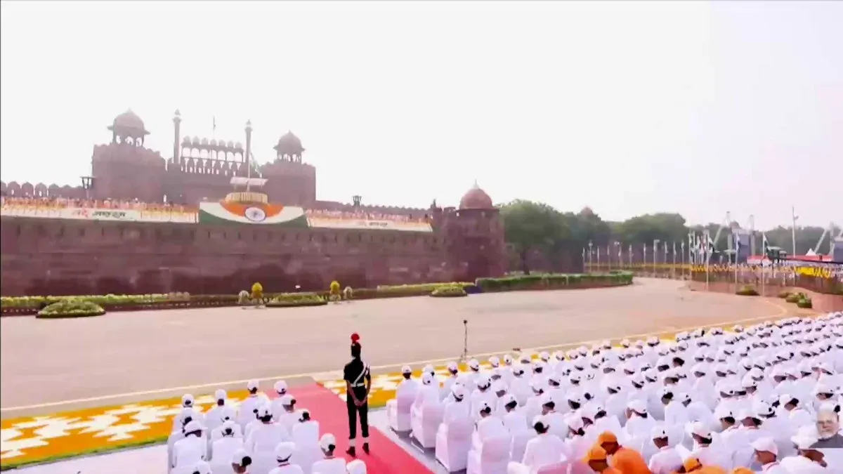 Shivraj backs Modi's women quota appeal from Red Fort