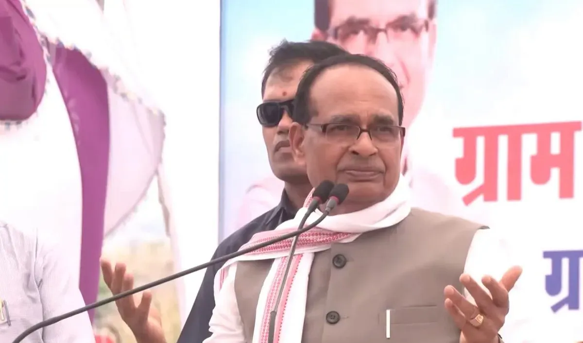 Shivraj launches 'Khet Bachao Abhiyan' for farmland
