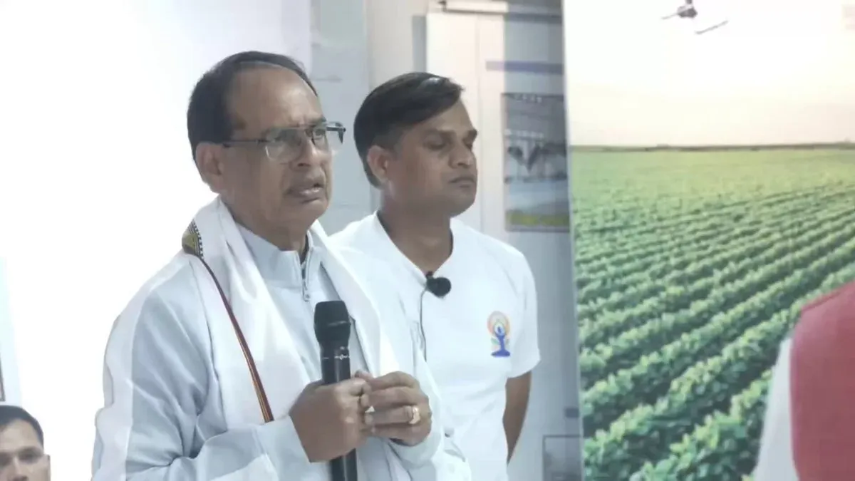 Shivraj praises PM Modi's work ethic on Yoga Day