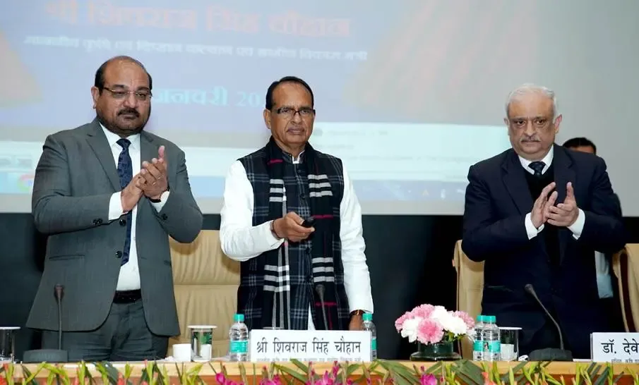 क्या शिवराज सिंह चौहान ने आईसीएआर द्वारा विकसित 25 फसलों की 184 नई किस्में राष्ट्र को समर्पित की?