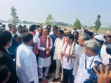 Did Shivraj Singh Chouhan Inaugurate a Revived Waterbody in Andhra Pradesh?