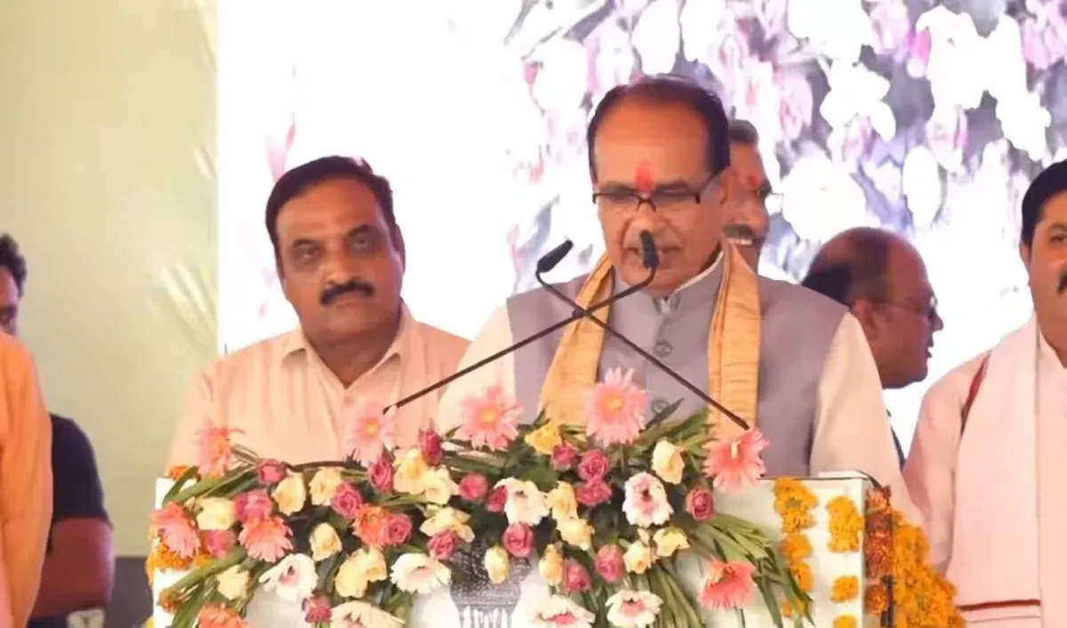 Shivraj Singh Chouhan Launches Bharat Vistar Helpline 155261 for Farmers