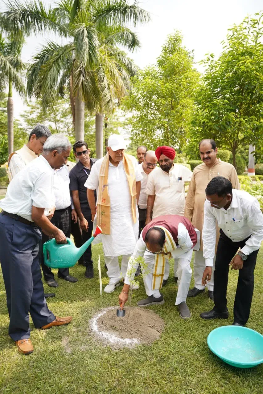 Shivraj Singh Chouhan Plants Sapling at Ayodhya Agri University