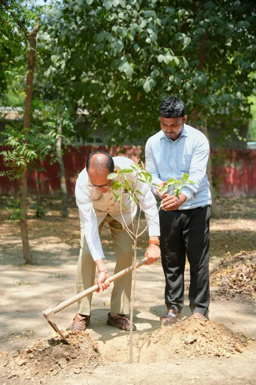Shivraj Singh Chouhan Plants Sapling in Delhi, Urges Public to Join