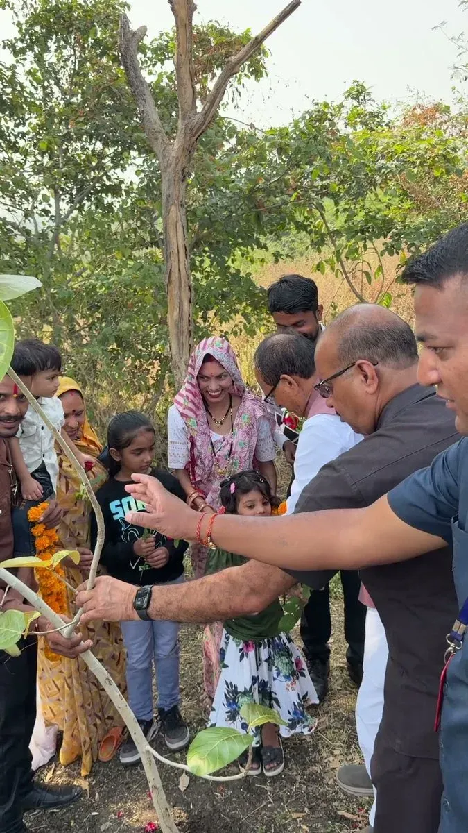 Shivraj Singh Chouhan plants sapling with daughter on her birthday