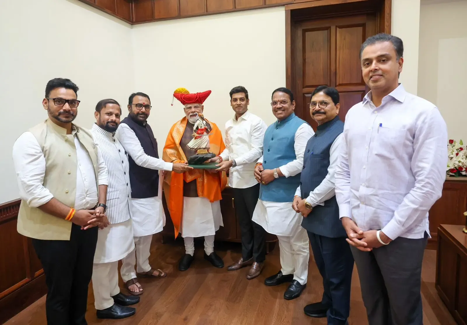 क्या शिवसेना सांसदों ने पीएम मोदी से मिलकर शिवाजी के किलों को यूनेस्को सूची में शामिल कराने के लिए आभार व्यक्त किया?