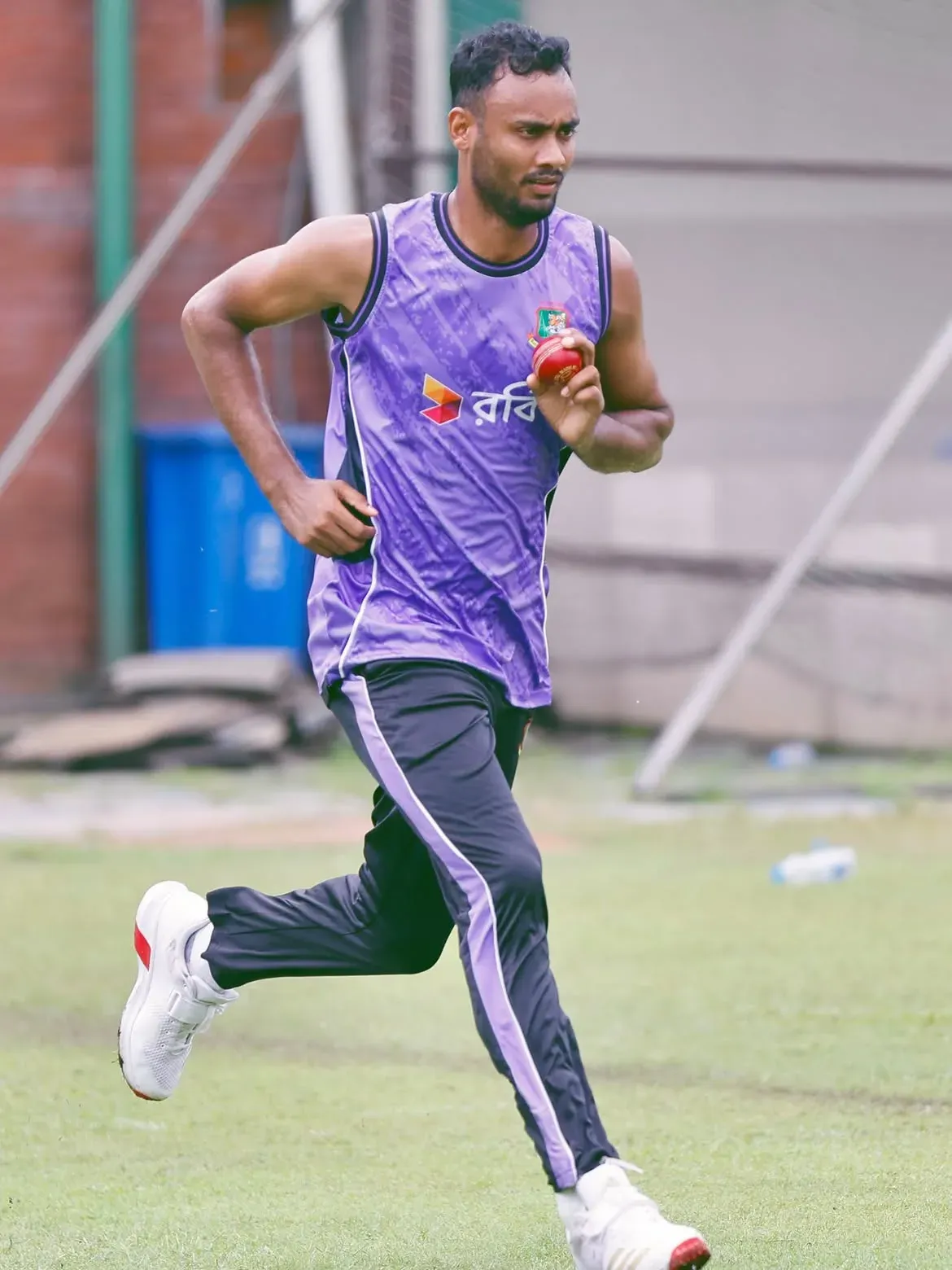 Shoriful Islam eyes return as Bangladesh chase historic Australia series win