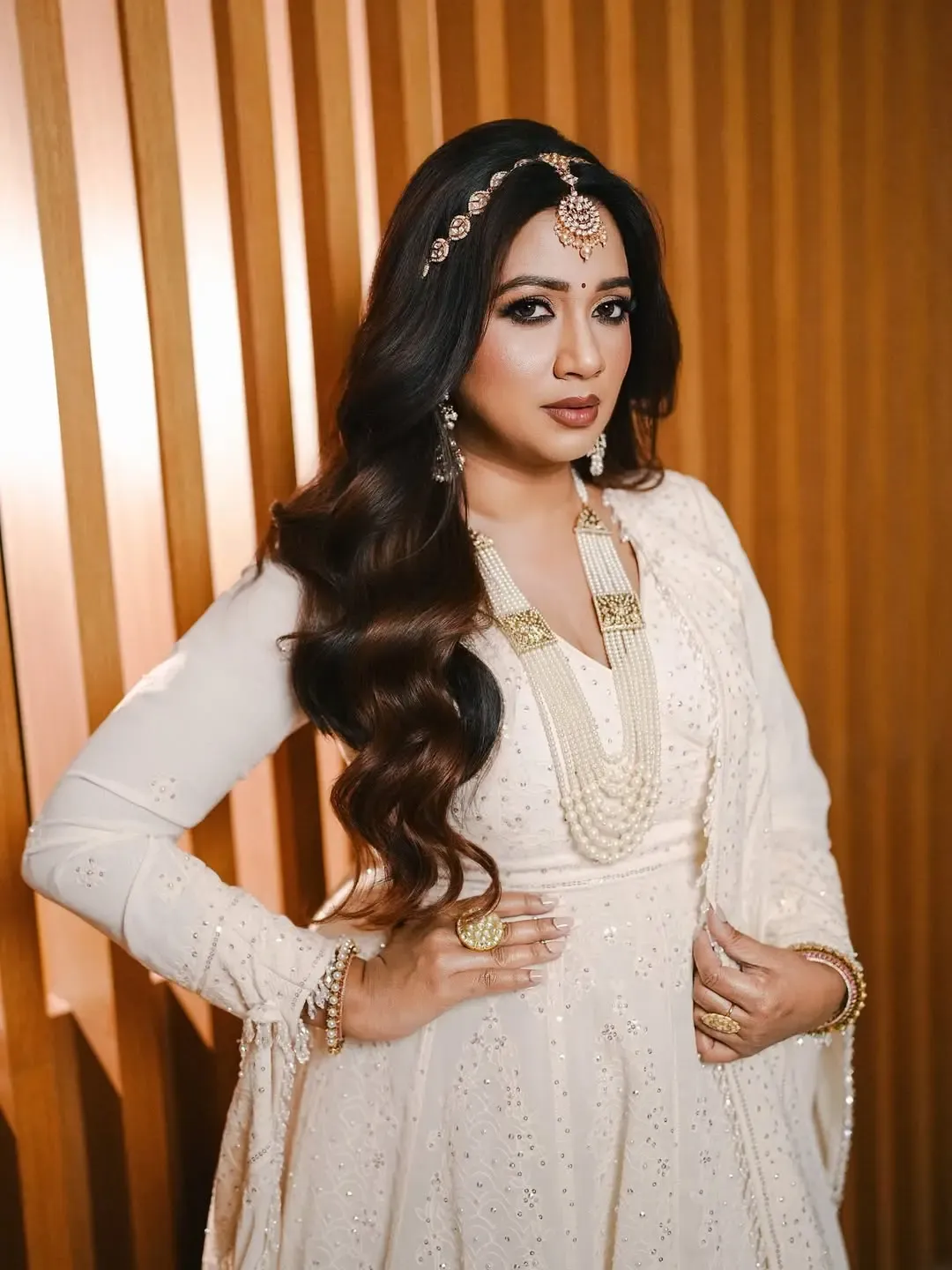 Shreya Ghoshal Makes History as India's First Female Artist to Release a Live Album in 30 Years